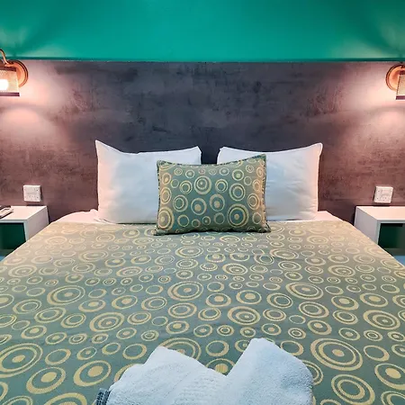 Hotel Juan B Justo Garden-3