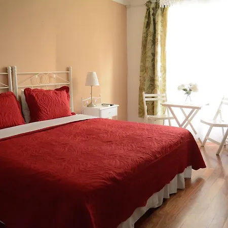 Simple & Charming-2