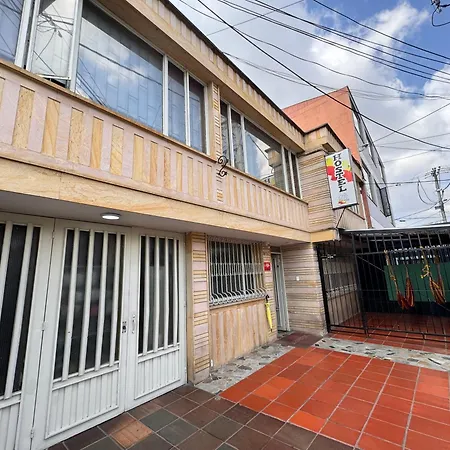 Hostel Bogotá Normandia Tu sitio-3