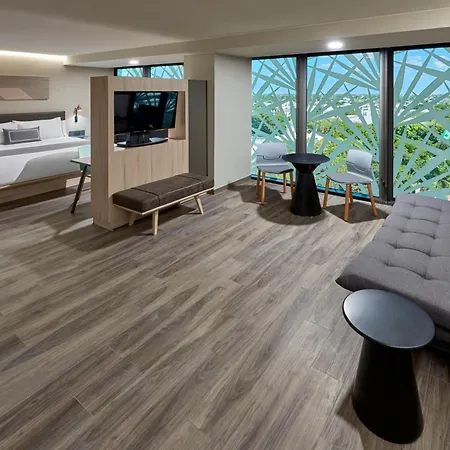 City Express Plus By Marriott Merida-2