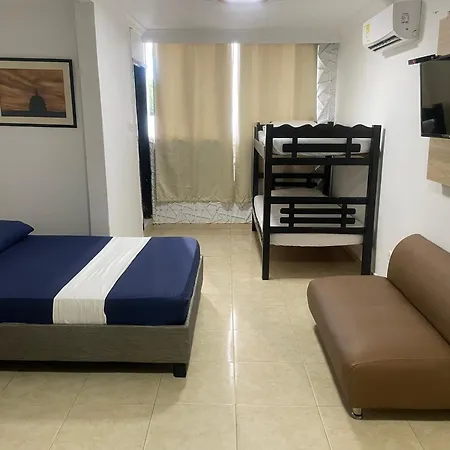 Apartamentos en Edificio Los Delfines-3