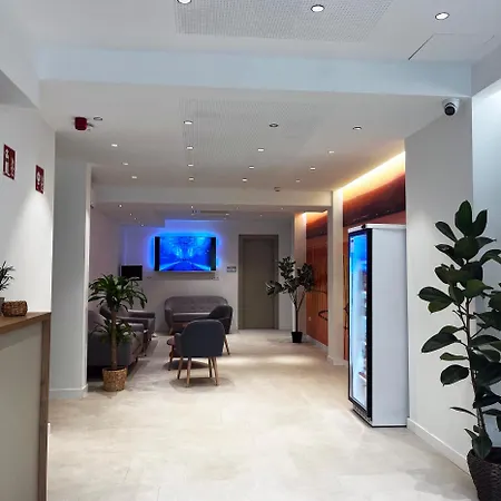 Hotel BESTPRICE Valencia-3