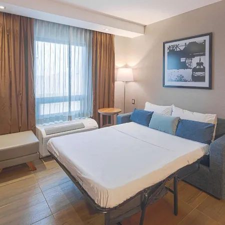 Hampton by Hilton Monterrey Galerías-2