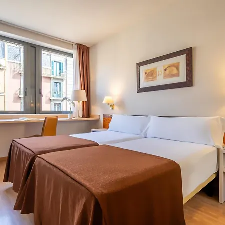 Hotel Glories-2