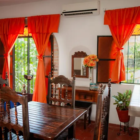 Hotel Azteca-2