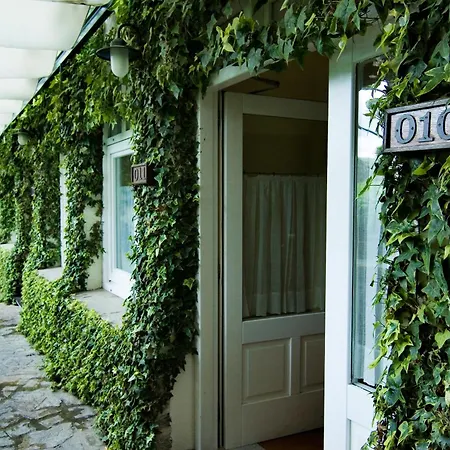 Hotel Virxe Da Cerca By Pousadas De Compostela-2