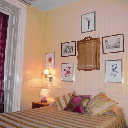 Hostal La Fontana-2