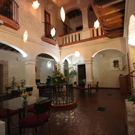 Hotel Boutique Casa Catrina-3