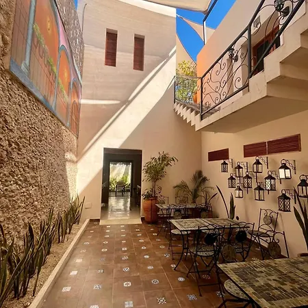 Hotel&Hostal Boutique Casa Garza-3
