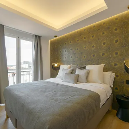 Gran Via Capitals, By Monaro-2