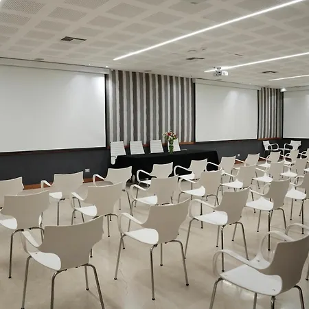 Hotel Metropolitano Supara-3