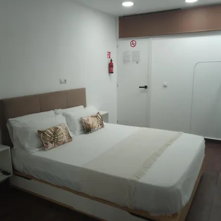Dreams Low Cost-3