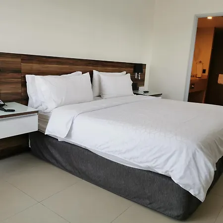 Holiday Inn Express Puerto Vallarta, an IHG Hotel-2
