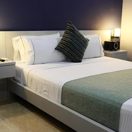 Hotel Lleras 10-3