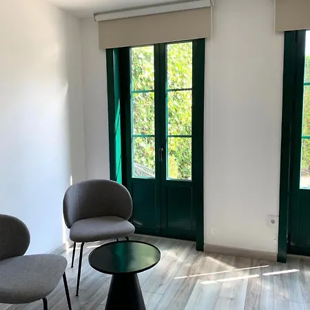 Hotel Pombal Rooms-3