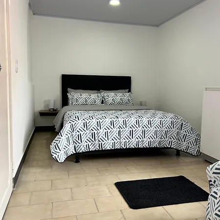 Hotel Oasis Home-2