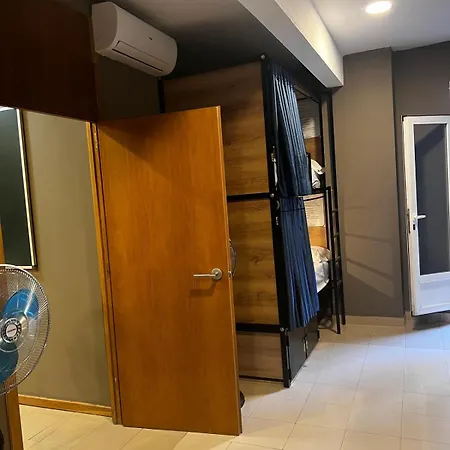 Hostel Estrella 20-3