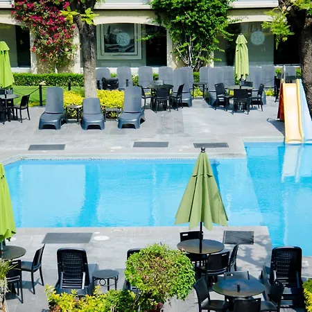 Plaza Camelinas Hotel-2