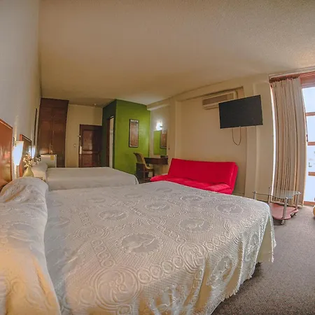Hotel Q-2