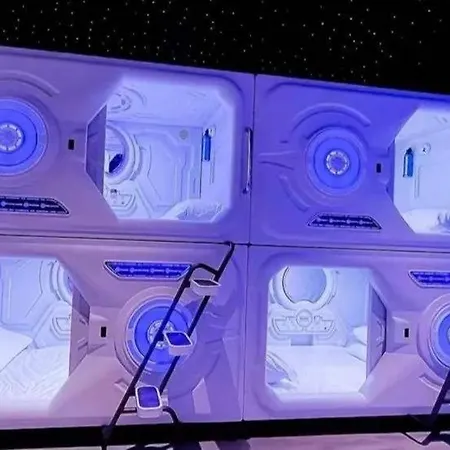 Bambu Hostel Capsules-2