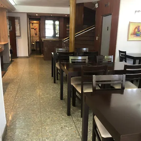 Hotel Tirol-3
