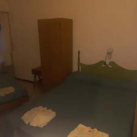 Hosteria mundo tablas-3