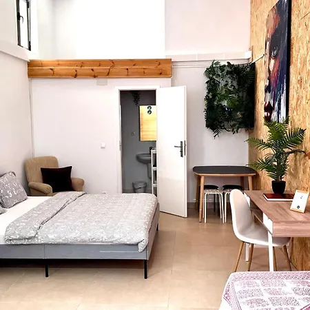 Soho Boho Apartments - With Sunny Rooftop Terrace And Fiber Optic Internet-3