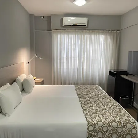 Hotel 8 de Octubre-3