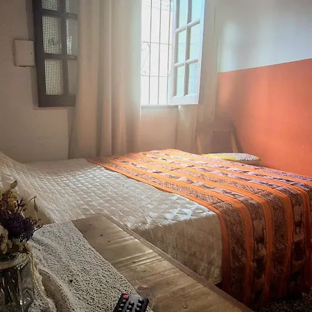 Hostal Del Parque-2