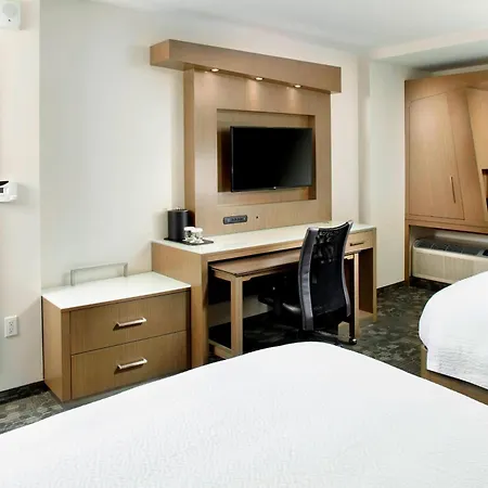Courtyard By Marriott Akron Downtown-3