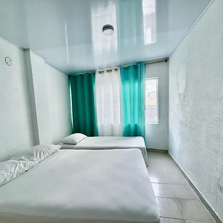 Aparta Hotel Fama-2