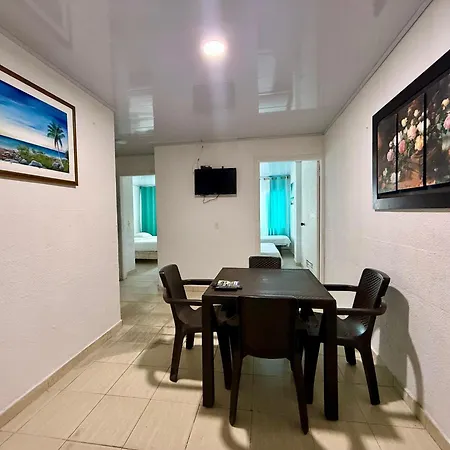 Aparta Hotel Fama-3