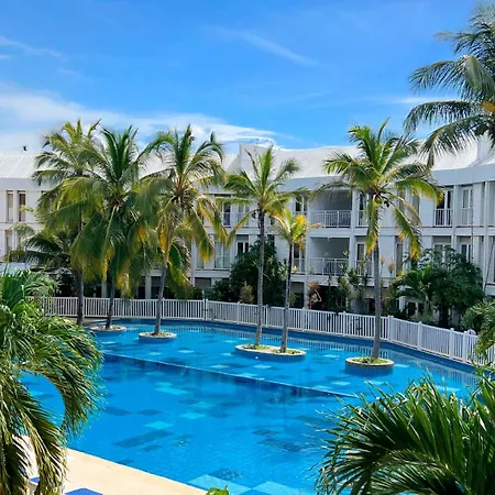 Hotel Blue Cove By On Vacation-3