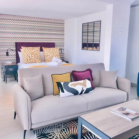Golden Myra Apart-Hotel-3