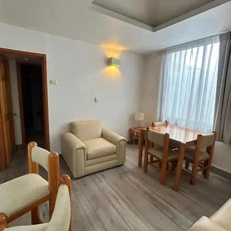 Suites Arquimedes 33-3