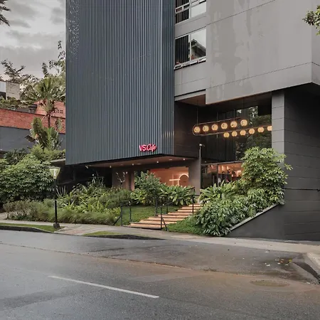 Versus Hotel-3