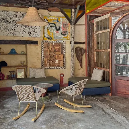 Casa Del Tunel Lodge In Getsemani-3