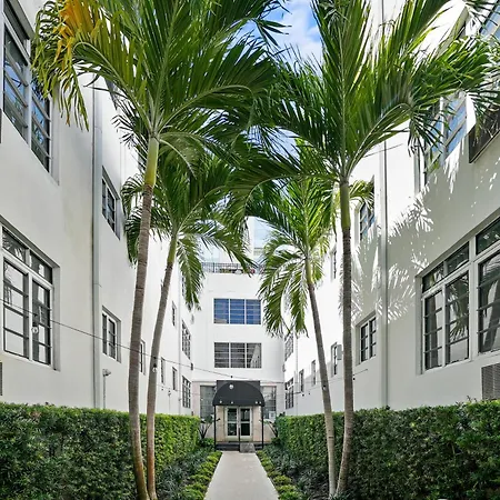 Lincoln Arms Suites-2