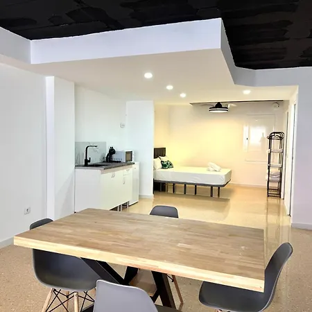 Deshoras Apartments-3