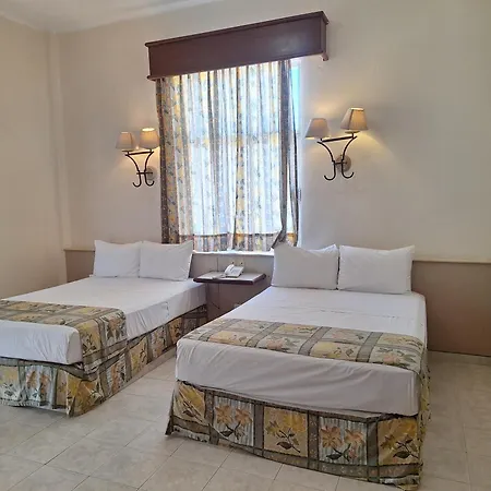 Hotel Ruiz Milán-3