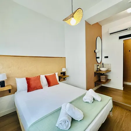 Autentic Boutique Moncloa-3