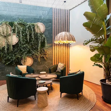 Aparthotel Atenea Barcelona-2