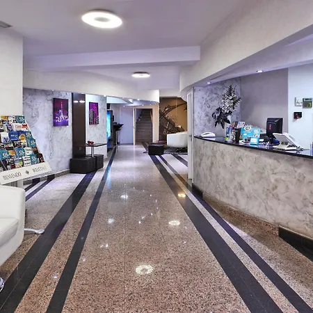 Hotel Nuevo Triunfo-2