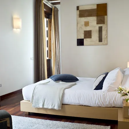 Mercer House Boria Bcn-3