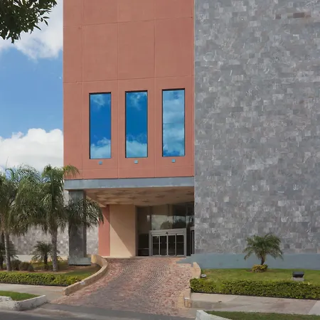 Best Western PLUS Nuevo Laredo Inn&Suites-2