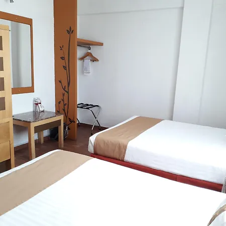 Hotel Napoles-2