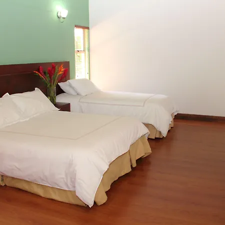Hotel Portales Del Campestre-3