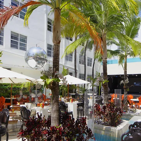Hotel Breakwater South Beach-3
