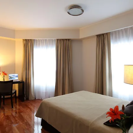 Europlaza Hotel&Suites-2