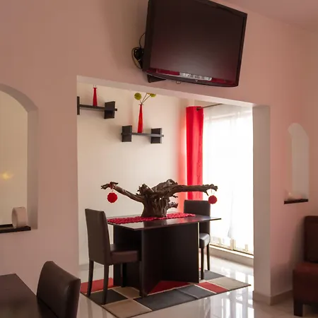 Pequeno Gran Hotel-2